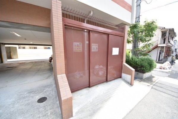 ベルフェリーク新神戸