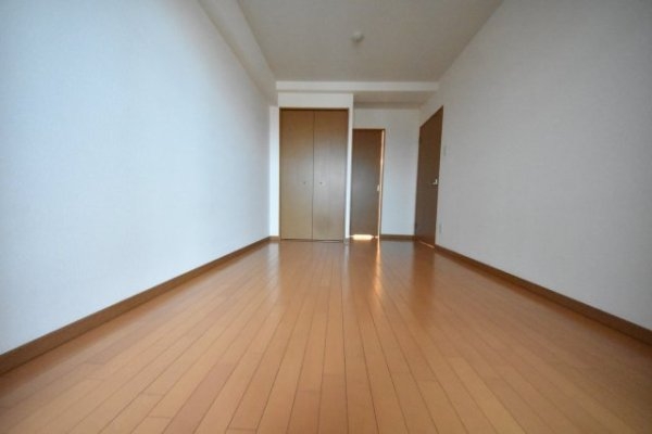 プレサンス新神戸
