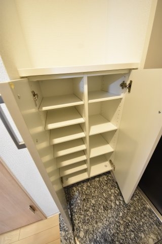 レジュールアッシュ神戸元町