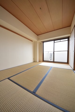 ライフ新神戸