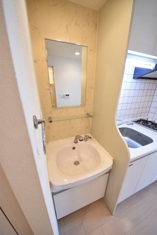 神戸市中央区琴ノ緒町２丁目のマンション