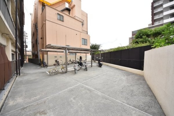 諏訪山ハウス
