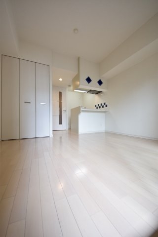 プレサンス三宮東アルバーナ