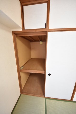 三宮ハウス