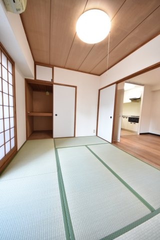 三宮ハウス