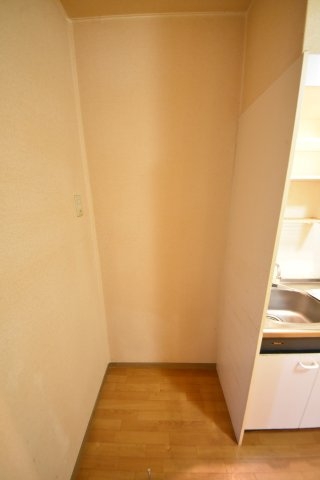ウインデイア中山手B
