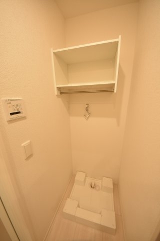 D-room旗塚通