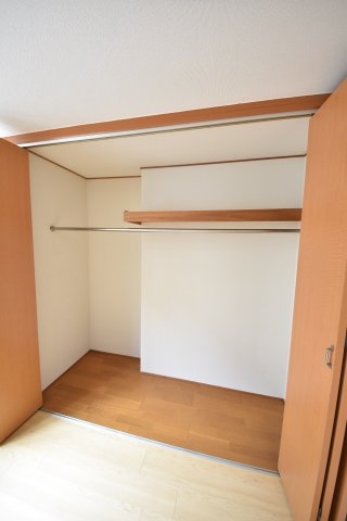 エムコート布引
