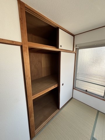 ロイヤル中山手