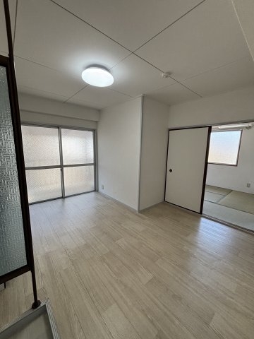 ロイヤル中山手