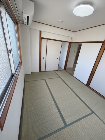 ロイヤル中山手