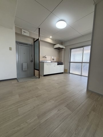 ロイヤル中山手