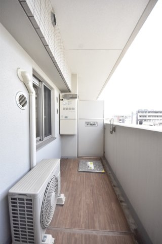 プレサンスジェネ新神戸ステーションフロント