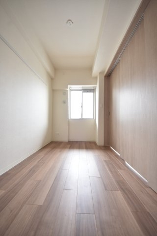 プレサンスジェネ新神戸ステーションフロント