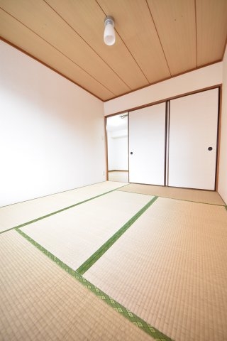 ウエストコート1番館