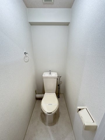 眺港苑