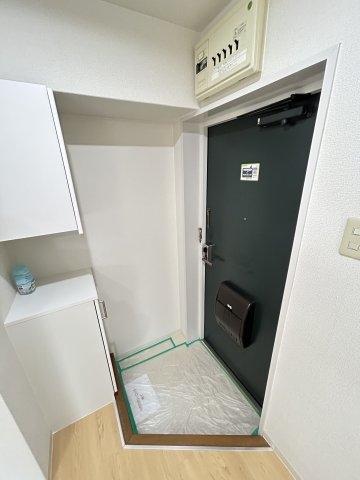 眺港苑