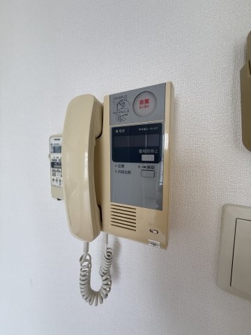 ラ・ウェゾン塚本通