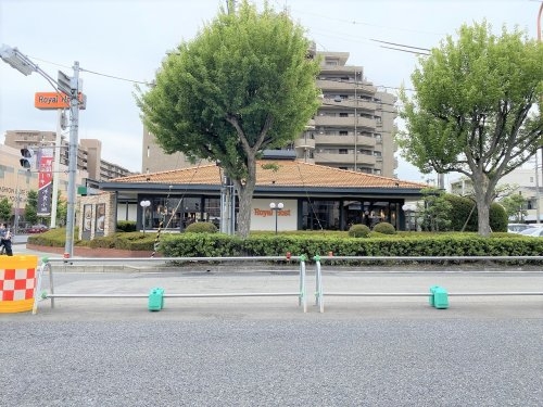 深江イースト(ロイヤルホスト本山店)
