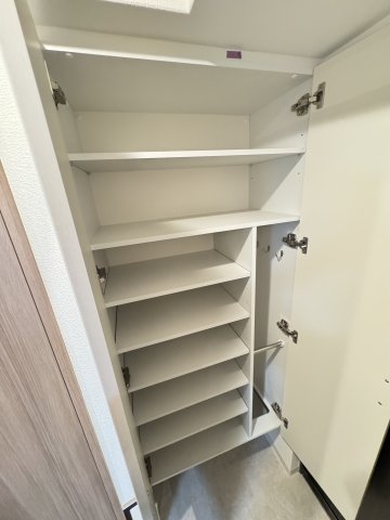 ワールドアイ神戸元町ヒルズ