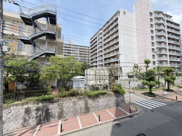 ワールドアイ神戸元町ヒルズ