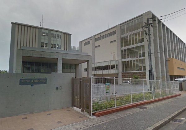 セレニテ神戸ミラク(神戸市立湊翔楠中学校)
