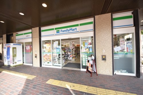 エスリード神戸兵庫駅マリーナスクエア(ファミリーマート兵庫駅前店)