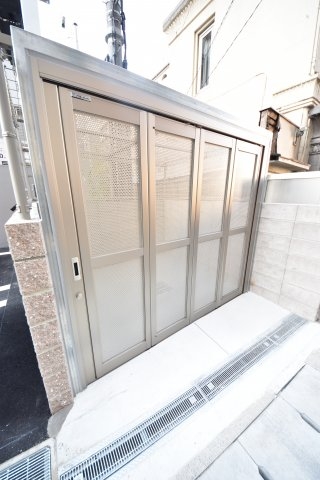 神戸海岸通　萬利Residence
