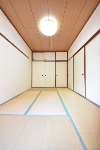 グランドメゾン六甲箕岡