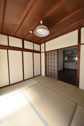 モンダハイツ