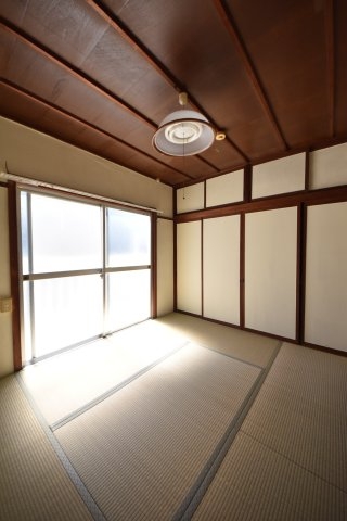 モンダハイツ