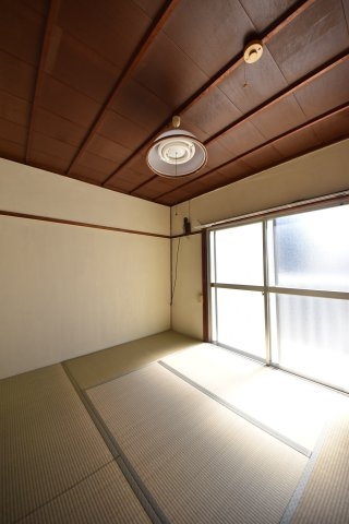 モンダハイツ