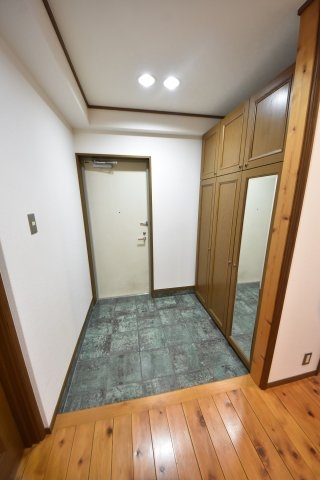 新神戸H.Holdingsビル
