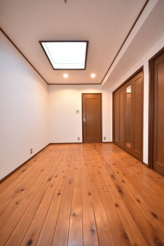 新神戸H.Holdingsビル