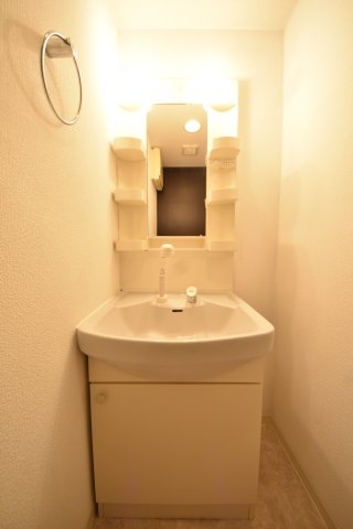 クォーレ三宮弐番館