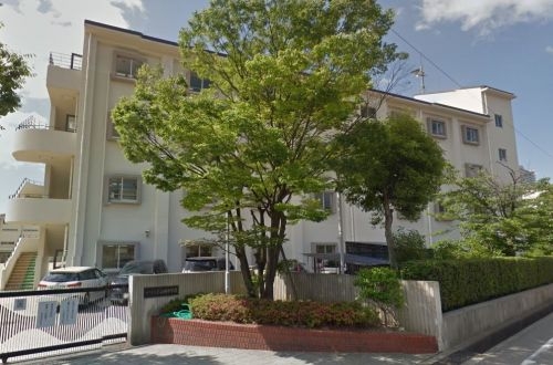 神戸市東灘区田中町４丁目のマンション(本山南中学校)
