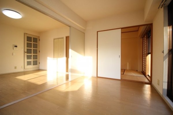 神戸市東灘区田中町４丁目のマンション