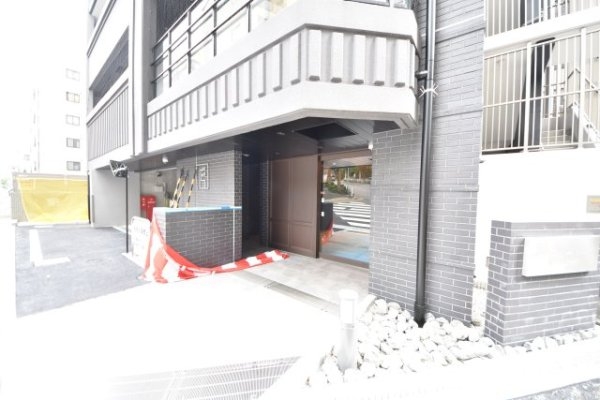 エステムコート新神戸2駅前山手