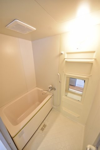 ノベラ海岸通