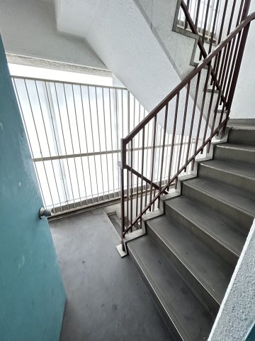 栄信ビル