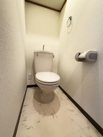 タカマツ神戸駅南通