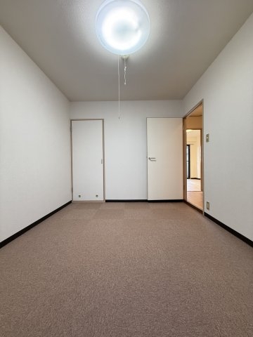 サングレイス山手館