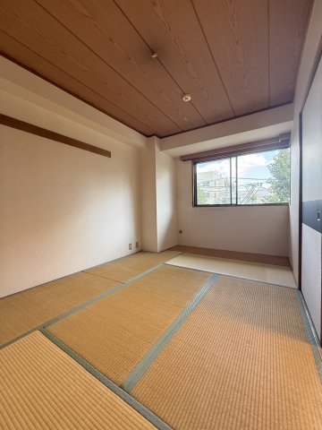 サングレイス山手館