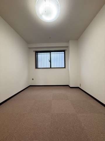 サングレイス山手館