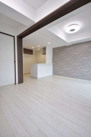 エステムコート新神戸２駅前山手