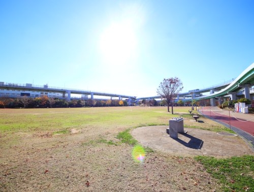 エバーグリーンポートアイランド2号棟(みなとのもり公園(神戸震災復興記念公園))