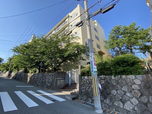 鶴甲コーポ37号棟(神戸市立長峰中学校)