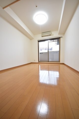 エステムコート新神戸エリタージュ