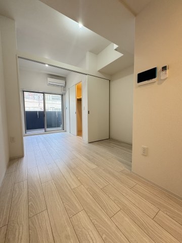 セレニテ西元町アリエ