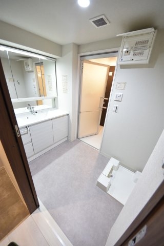 神戸海岸通　萬利Residence